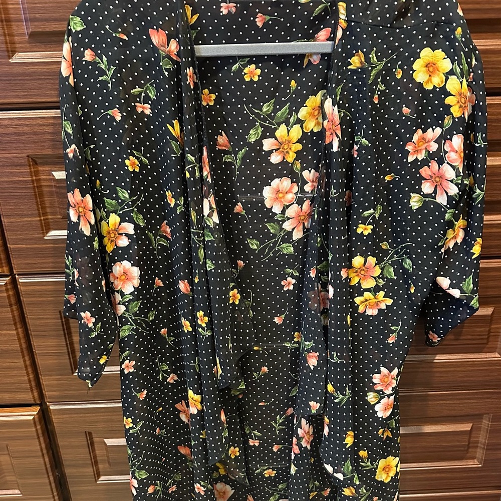 LuLaRoe Size Medium Shirley Sheer Black and Floral Kimono with Polka Dots